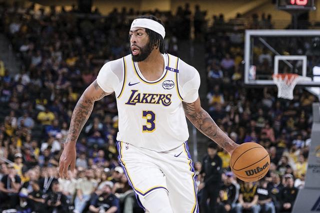 女篮世界杯，中国女篮半场数据对比捷克